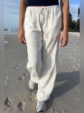 Brandy Melville Wide Leg White Sweatpants